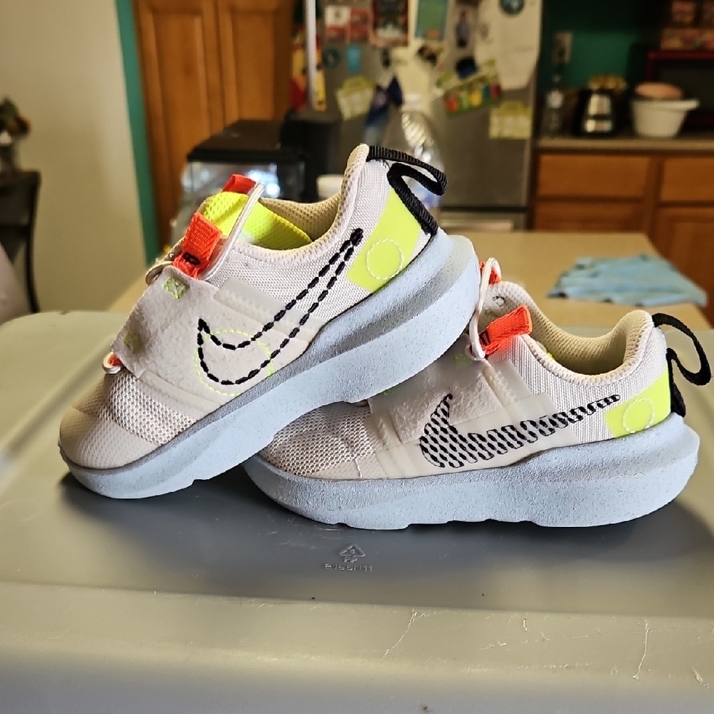 Nike Crater Impact TD 'Light Bone Stone' Sneaker Sz 9C Toddler
